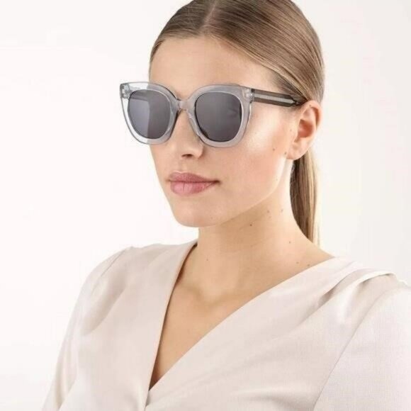 💯- New Authentic Gucci™ GG0564S 003 51 - Light-Blue - Picture 1 of 14